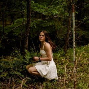 Meet your Posher, Adrienne